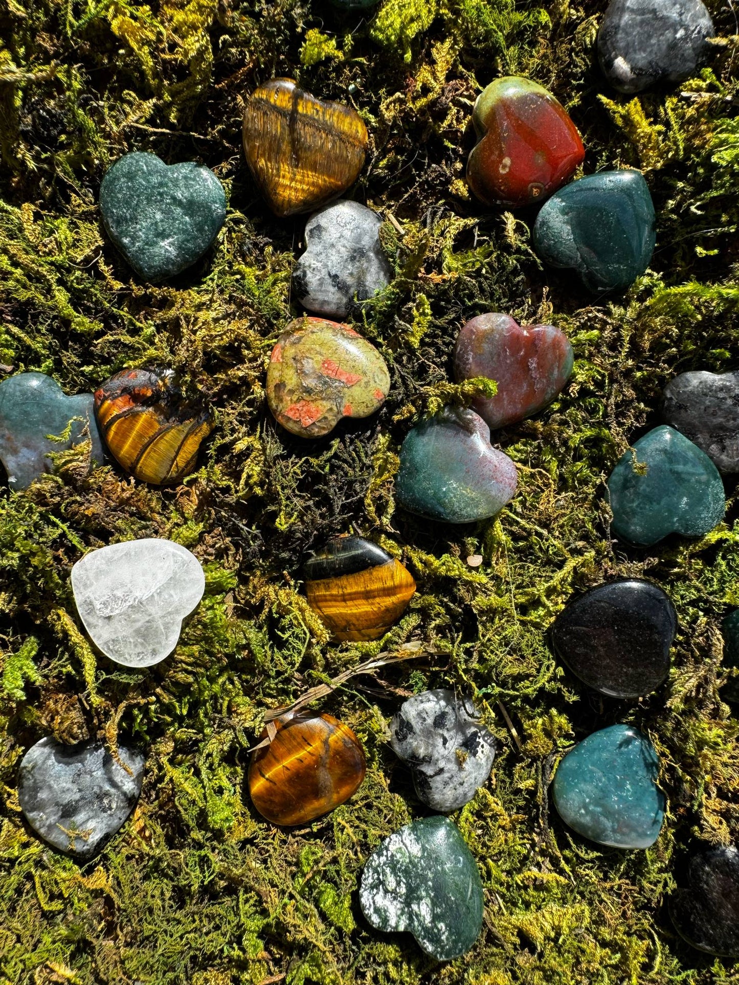 Mixed Material Mini Heart Carvings